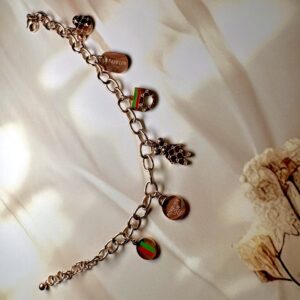 Adorable Arm Candy Gucci bracelet