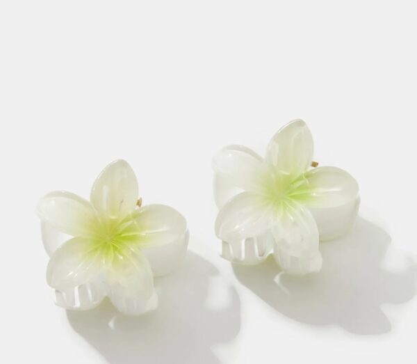 2 cute dainty hair clip flower shape - Image 4