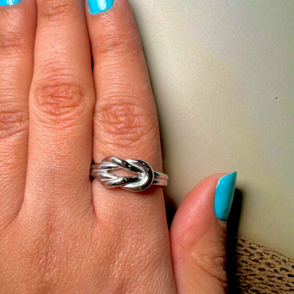 Silver knot ring - Image 2