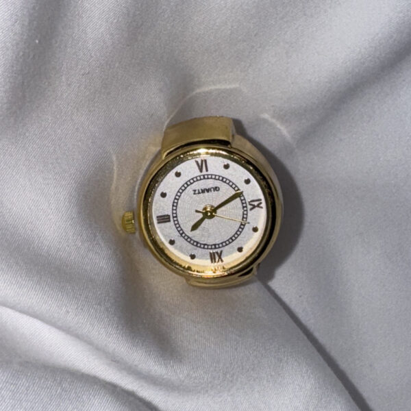 Ring watch gold
