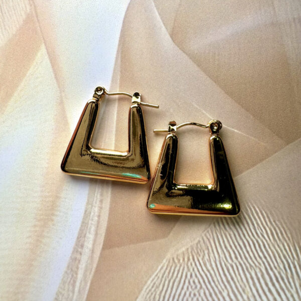 Classic gold plated earrings - Image 2