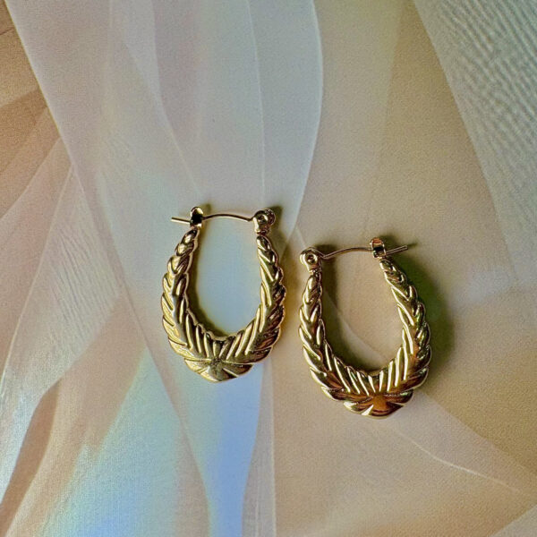 Unique vintage earrings - Image 2