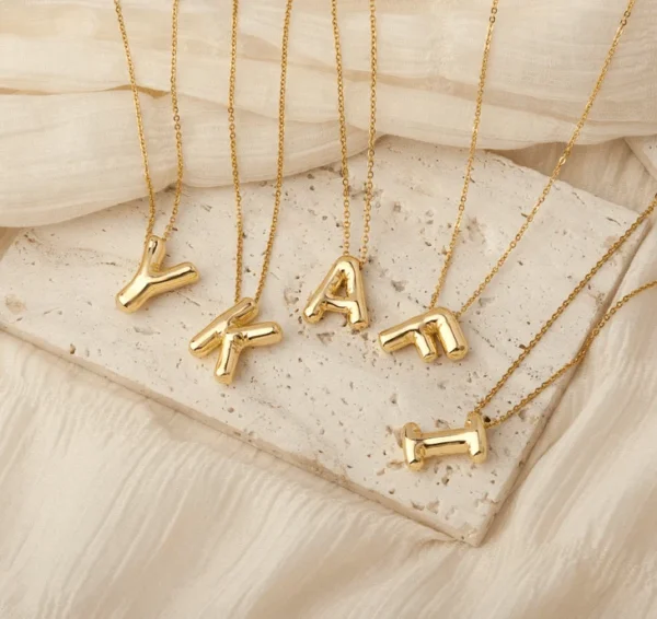 Bubble initial pendant