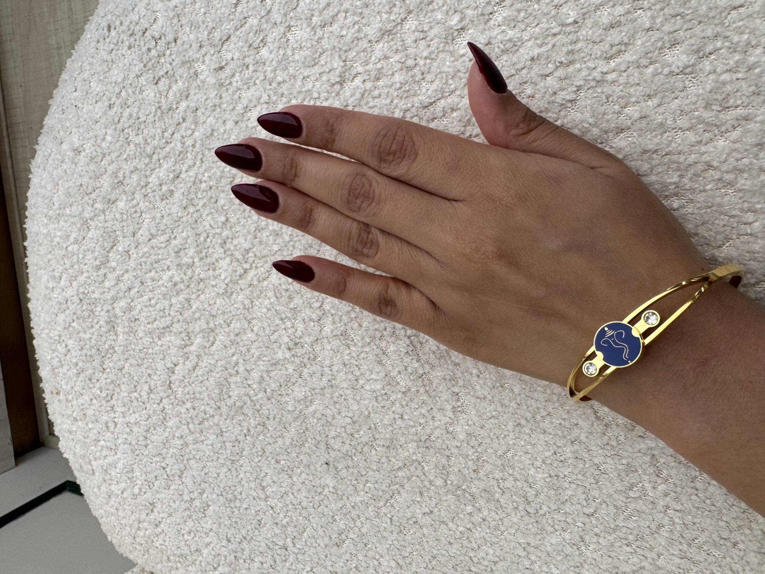 Ganpati inspired bluestone gold plated bracelet - Image 5